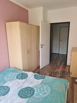 Pronájem hezkého bytu 3+1, 67m2 s lodžií, Opava, ul. Bílovec - 17