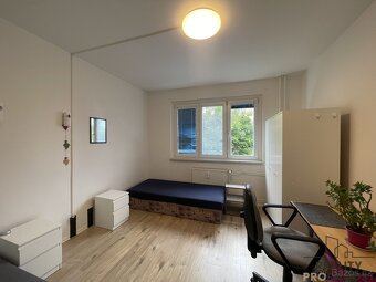 Pronájem bytu 2+1 s balkonem v Jihlavě, nájem byt 2+1 balkon - 17