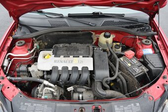 Renault Clio 1.2 16V (55 kW), r. v. 2002 – červená - 17