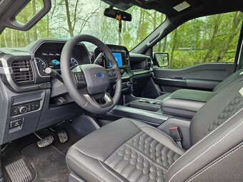 Ford F150  XLT 5.0 V8 4x4 Raptor paket r.v.2022 - 17