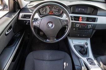 Na predaj BMW Rad 3 Touring 318d - 17