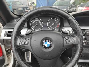 BMW 330 i,AUTOMAT, KABRIO, KŮŽE, 200 KW - 17