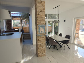 Prodej domu s bazénem, Chorvatsko, 115 m2 - 17