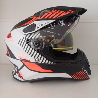 Enduro moto přilba Airoh COMMANDER - 17