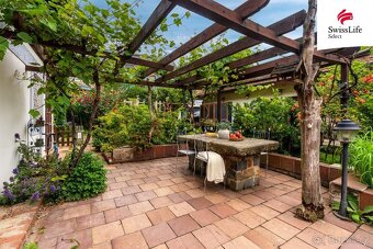 Pronájem rodinného domu 364 m2 Trojská, Praha - 17