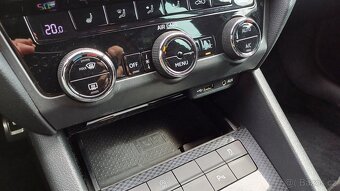 Škoda Octavia combi 2.0 TDI 135kW RS Challenge - bez ADblue - 17