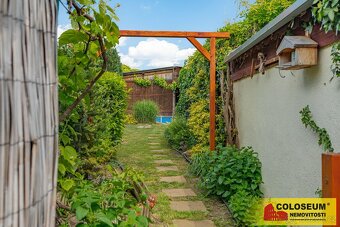 Moravany, byt OV 4+1zahrada, pergola, garáž, bazén - byt - 17