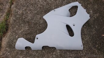 Kawasaki ZX7R díly - 17