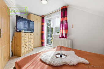 Rodinný dům s krásnou zahradou v klidné obci Mírová - 17