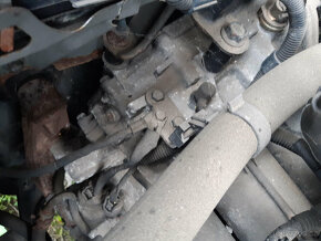 Honda HR-V 1,6 16V 1999 - pouze dily - 17