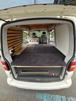 VW Transporter T5 obytňák - 17