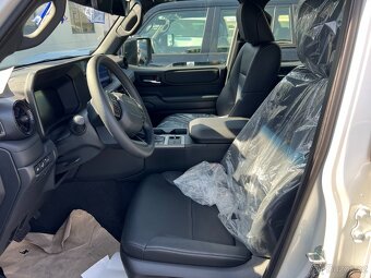Toyota Land Cruiser 2,4l benzín, VXR, EU specifikace - 17