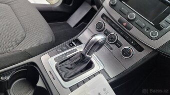 VW PASSAT B7 4x4 DSG 2.0 TDI 130 KW.NAVI.TEMPOMAT.TAŽNÉ.ALU. - 17