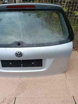 VW Golf 5 combi ,variant - páté dveře, víko kufru - 17