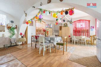 Prodej rodinného domu, 350 m², Postoloprty, ul. Wolkerova - 17