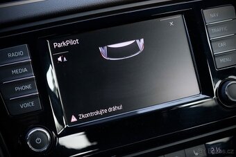 Škoda Octavia 3 Combi 2.0TDI 110kW DSG Style 10/2015 - 17