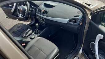 Renault Fluence 1.6 benzín 81 Kw, r.v. 2011 - 17