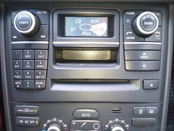 Volvo XC90 D5 AWD, rok výroby 09/2013 - 17