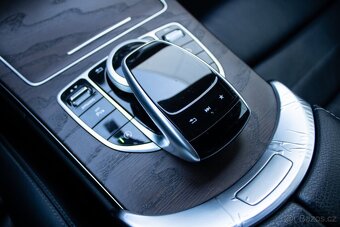 Mercedes-Benz C trieda Kupé 200 - 17