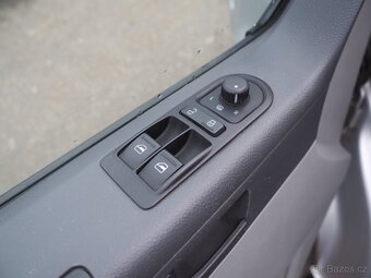2011 Volkswagen Transporter 2.0 TDI, 103 kW, Automat - 17