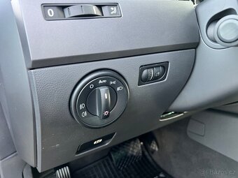 Volkswagen Touareg 3.0TDI 176kW KLIMA TAŽNÉ ADAPTIVNÍ TEMP. - 17