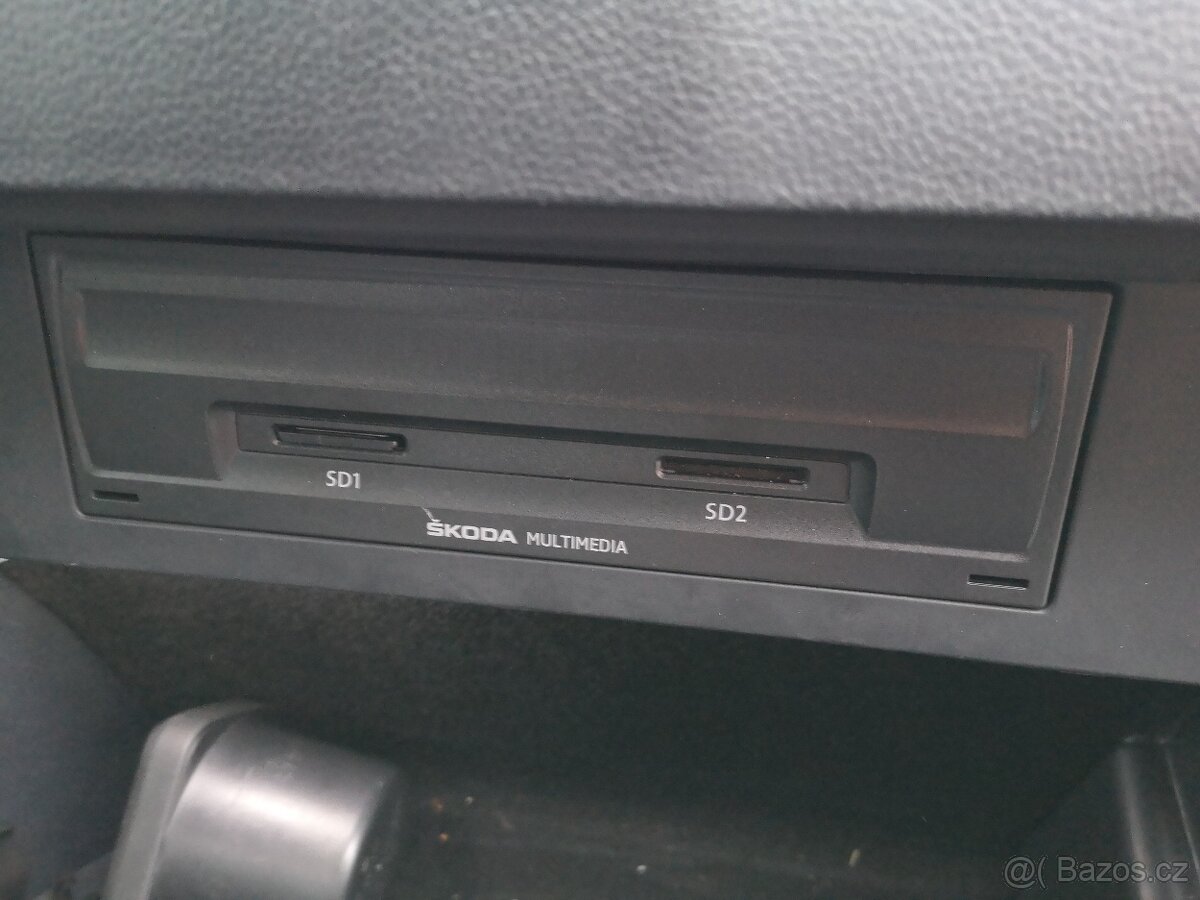 ŠKODA III COMBI /DSG/1.MAJITEL/ČR/PLNÝ SERVIS/NAVIGACE/DPH/ - 18