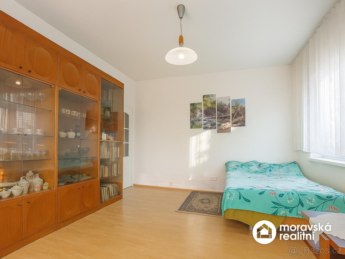 Prodej rodinného domu 3+1 + příslušenství v klidné části Mir - 18