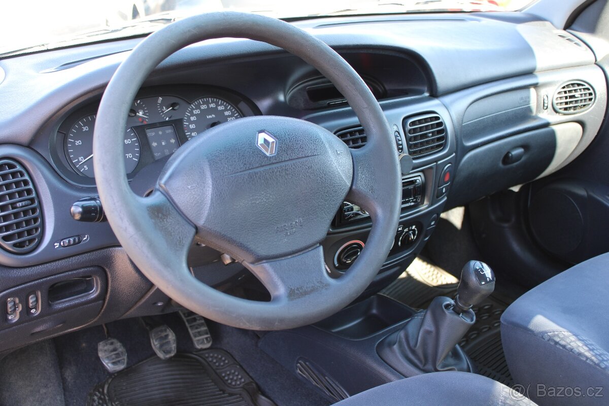 Renault Mégane 1,4 i 16V ČR,KLIMATIZACE,2003 - 18