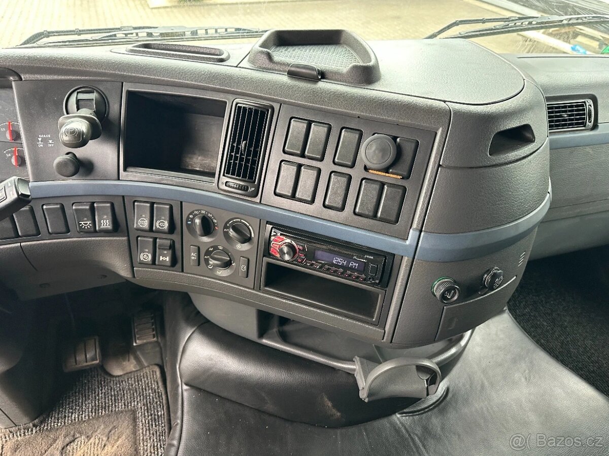 Volvo FH13 400 4x2 / Lowdeck / Full air / Euro 5 - 18