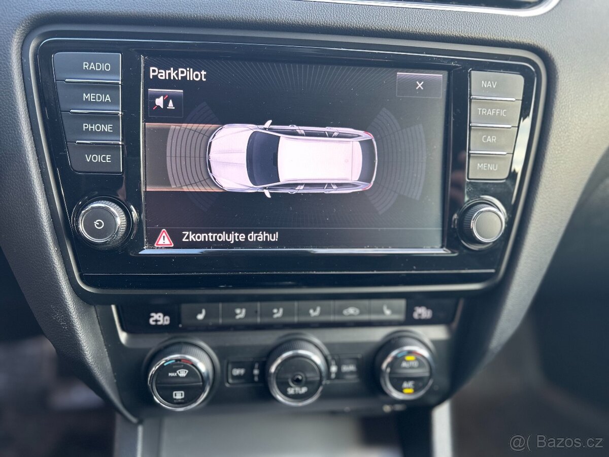 Škoda Octavia 1.4 TSI 103 kw 127 tis km Xenony - 18