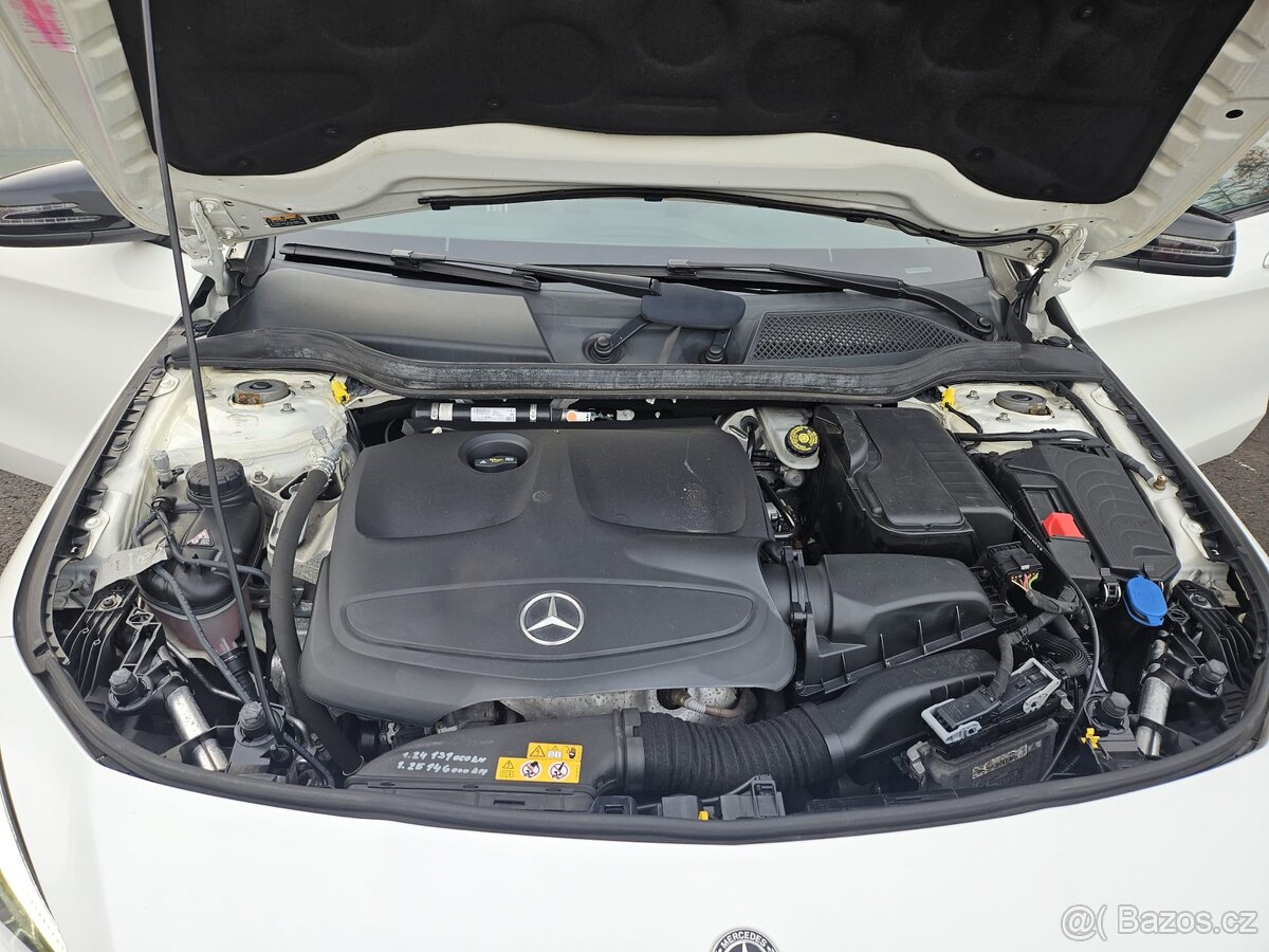 Mercedes Benz CLA 1.6 Automat Panó AMG line - 18