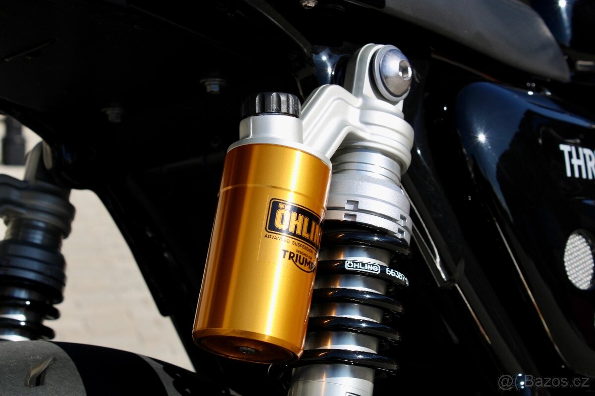 Triumph Thruxton RS 1200 Jet Black - 18