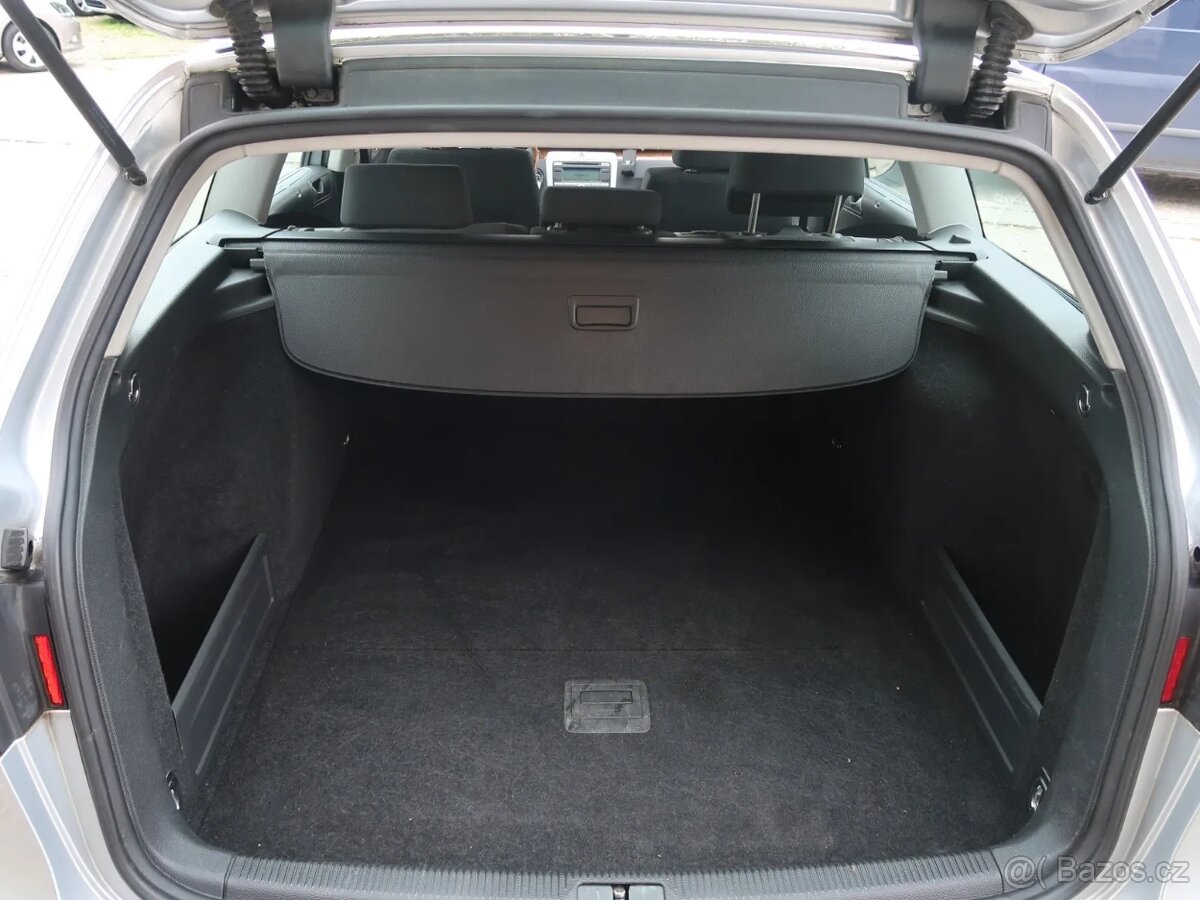 Volkswagen Passat 2007 2.0 TDI Combi - 18