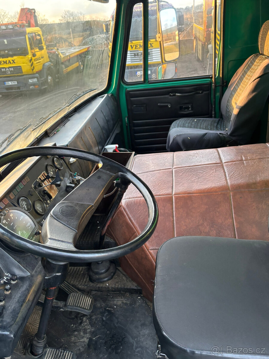 Prodám nákladní automobil TATRA T815 6X6.2 s hydraulickou ru - 18