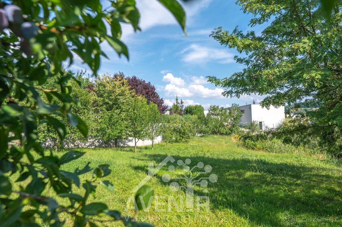 Prodej stavebního pozemku 2666 m², ev.č. 69459 - 18