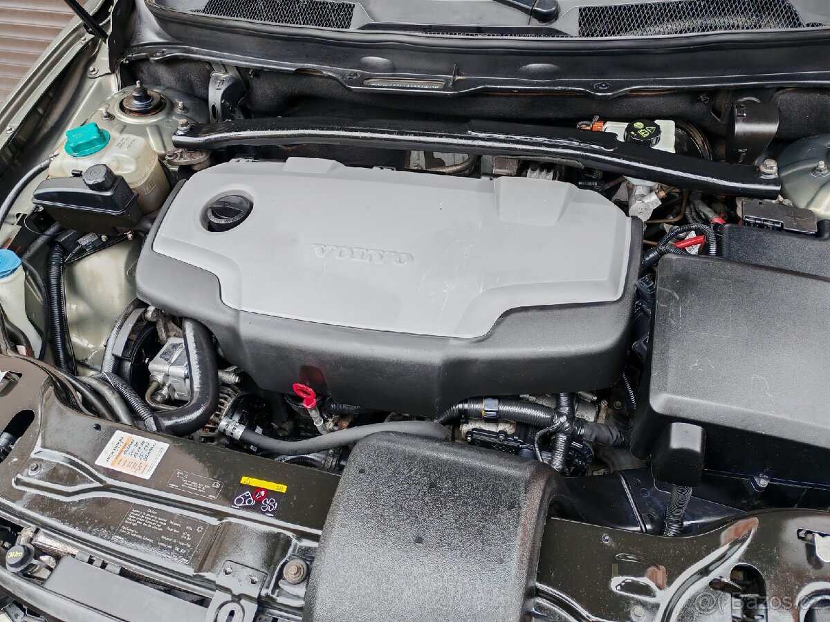 Volvo xc90 D5 136kw - 18