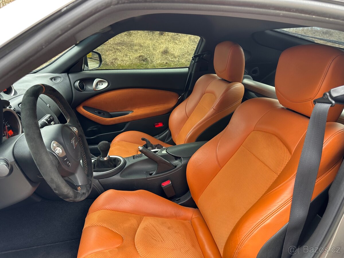 Nissan 370z - 18