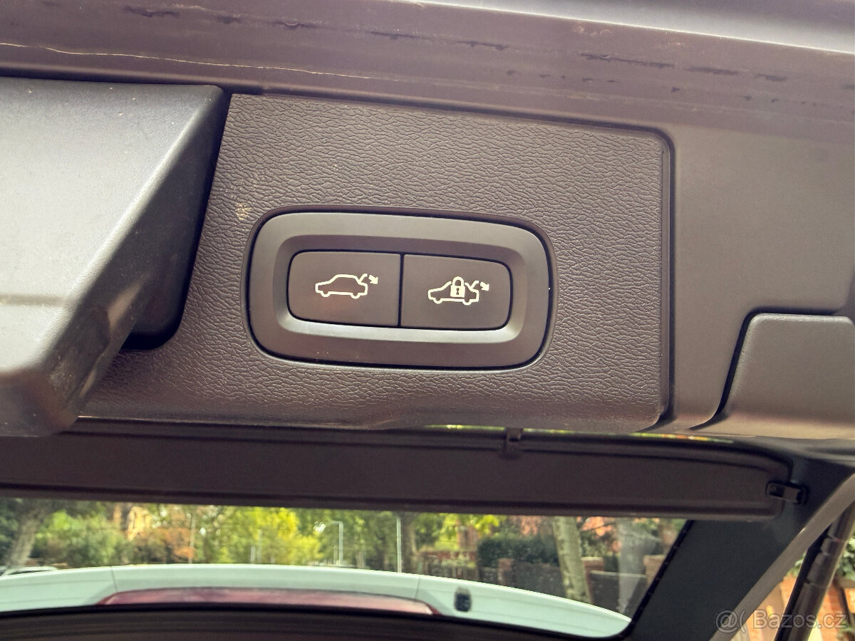 Volvo XC60 D4 R-Design, 140 kW, nez. topení, tažné zar. - 18