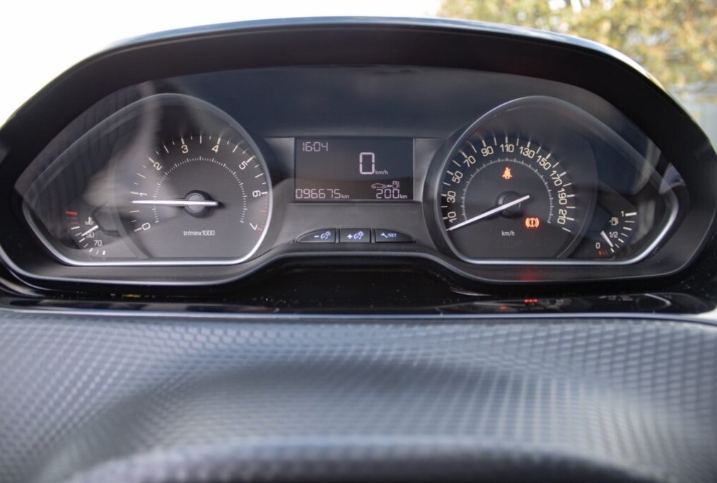 Peugeot 2008 1.2 PureTech Style - 18