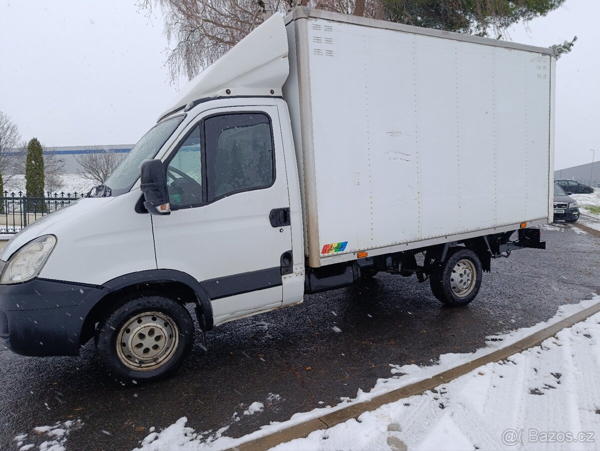 IVECO DAILY SKŘÍŇ S ČELEM 2011 - 18