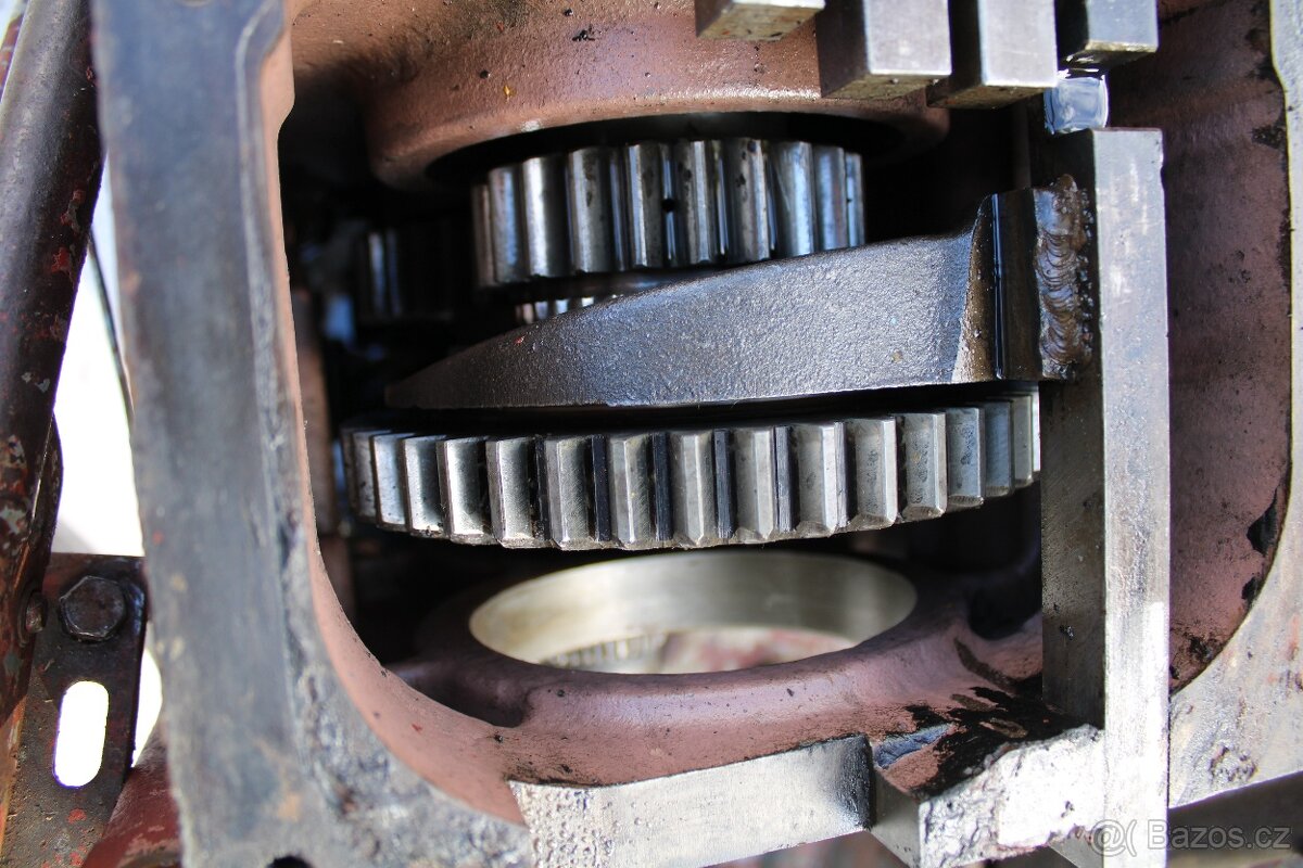 Zetor 6911 6711 5711 5511 4011 převodovka - 18