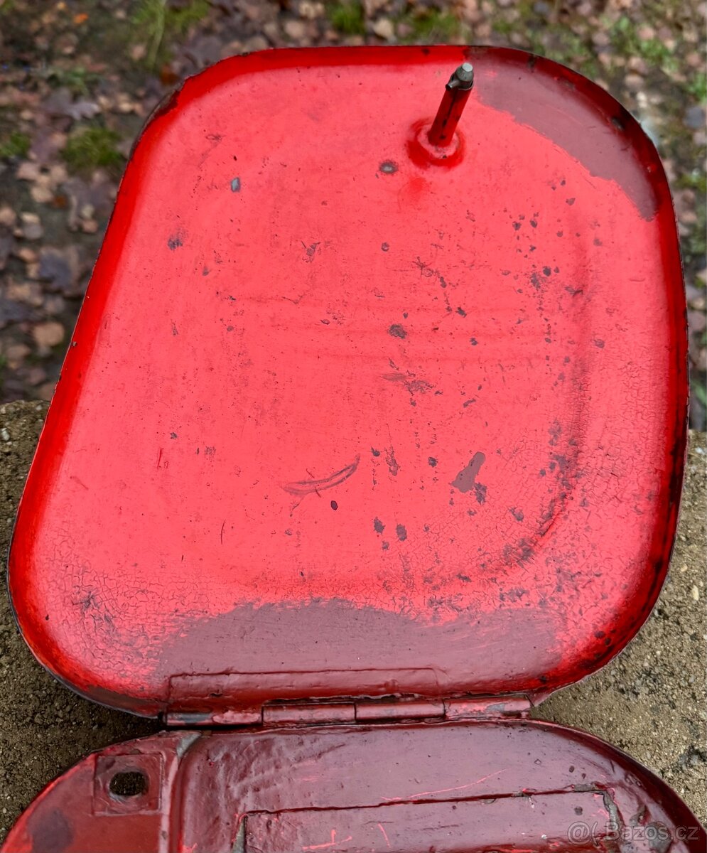 Jawa CZ kyvacka i pulbuben - kastlik baterie - 18