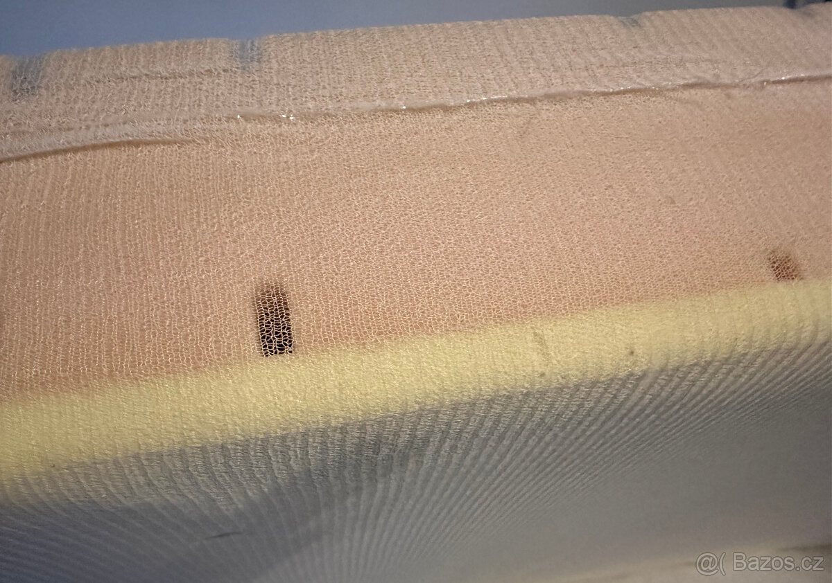 Zdravotní postel s elektrickým roštem a matrací - 18