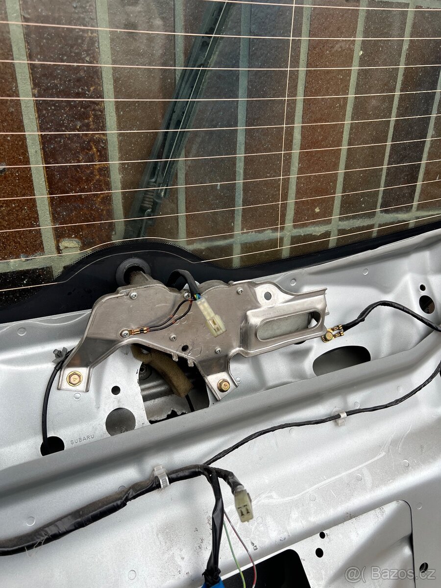 páté dveře Subaru Legacy BP - 18