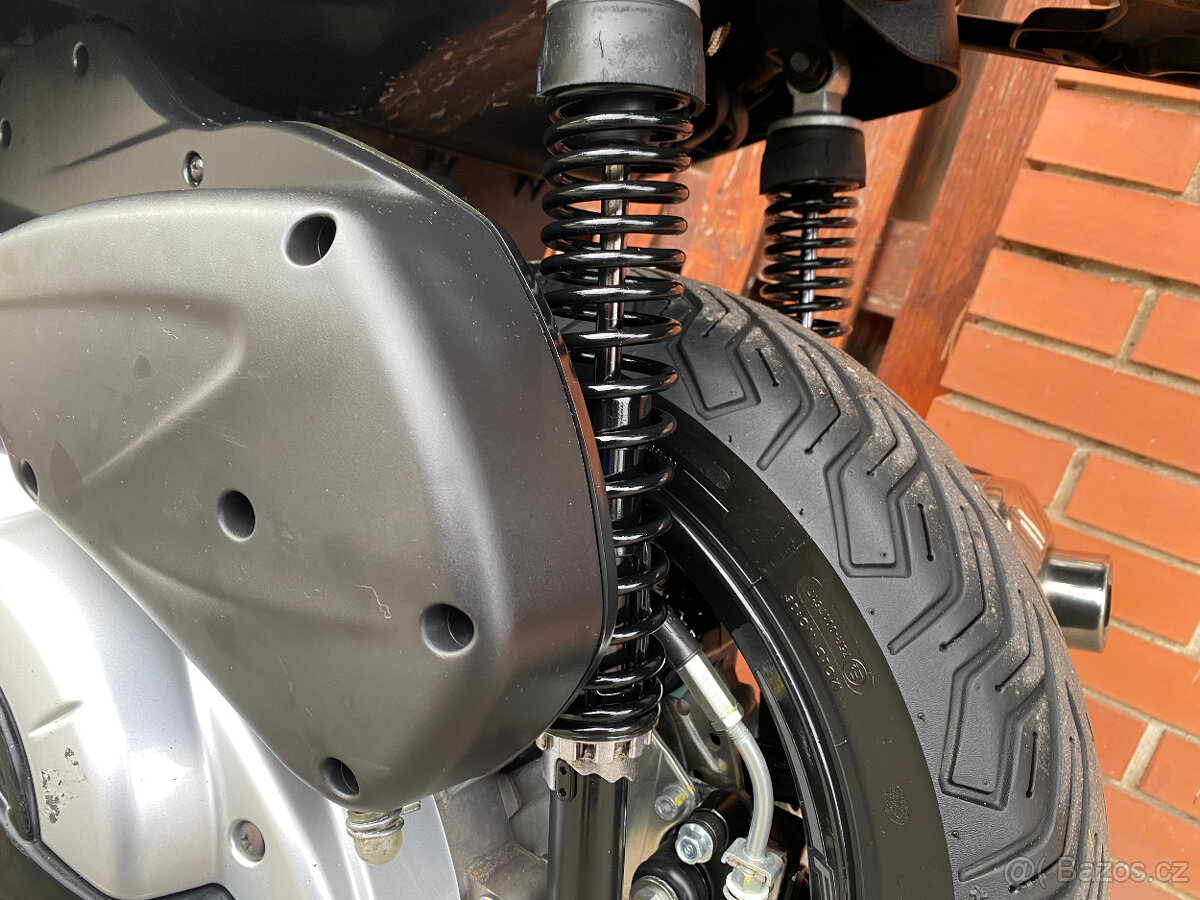 Gilera Fuoco 500 LT (2015) - 18