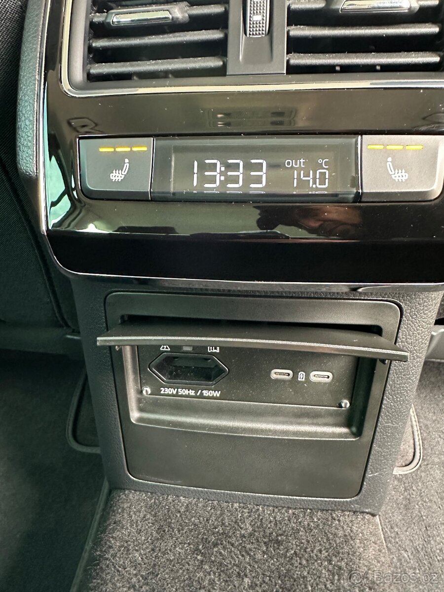 Škoda Superb 2.0Tdi 110kw style Dsg 1 majitel 2021 - 18