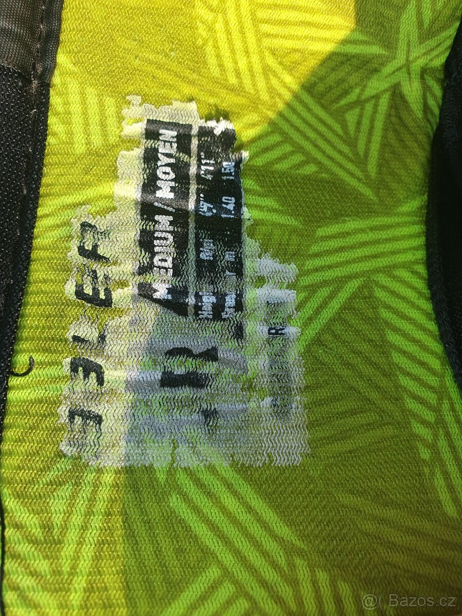 Brusle a hokejová výstroj - 18