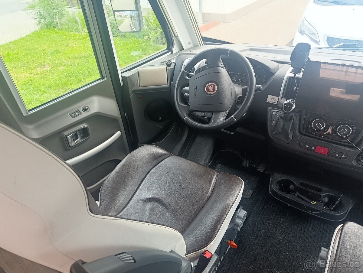 Obytné auto Benimar Amphytrion 957 North - 18