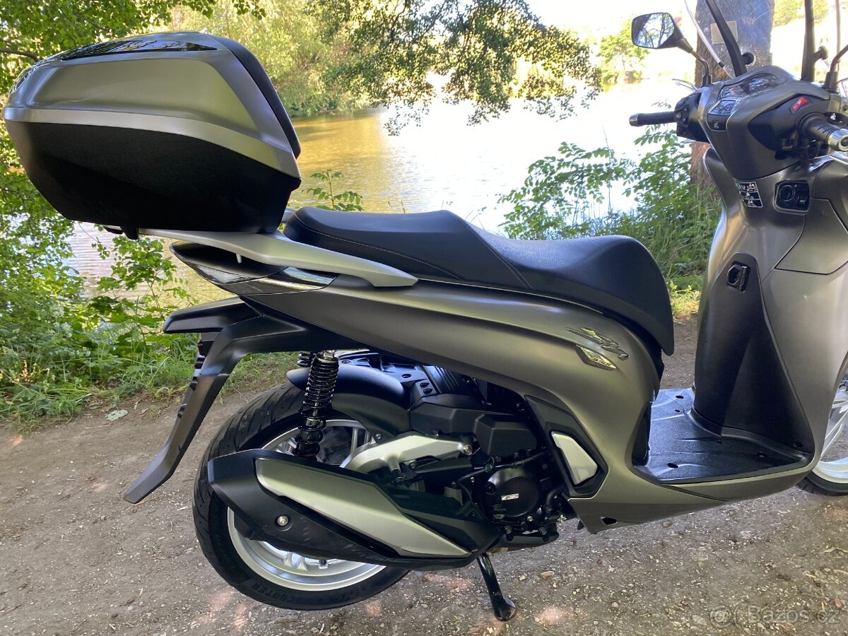 Honda SH 350 - 18