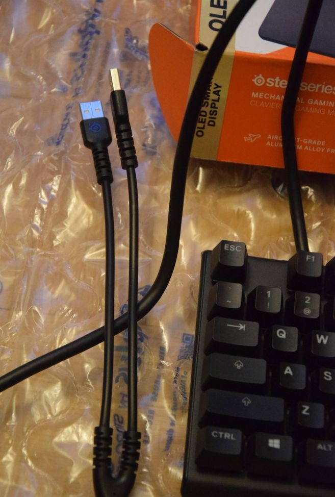 SteelSeries Apex 7, magnet. podložka, OLED display,USB hub - 18